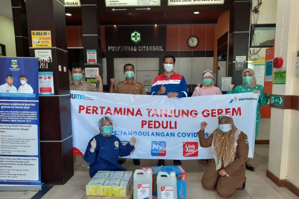 Dukung Pencegahan COVID-19, Pertamina Serahkan Bantuan Alat Kesehatan di Cilegon