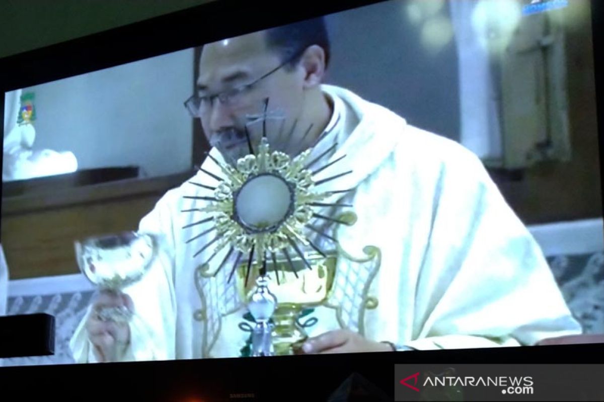 Uskup Semarang bangga umat makin tekun ibadah di tengah pandemi