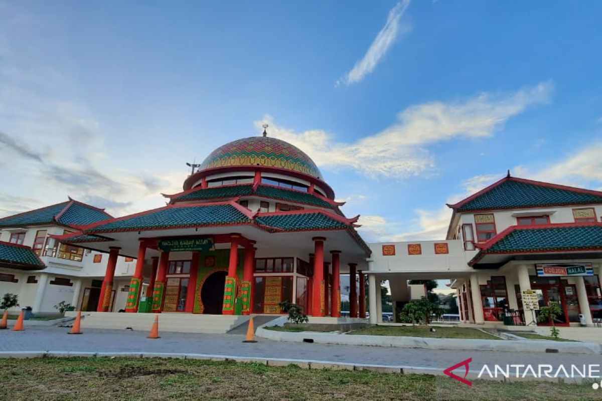 Jusuf Hamka dengan cita-cita membangun 1.000 masjid