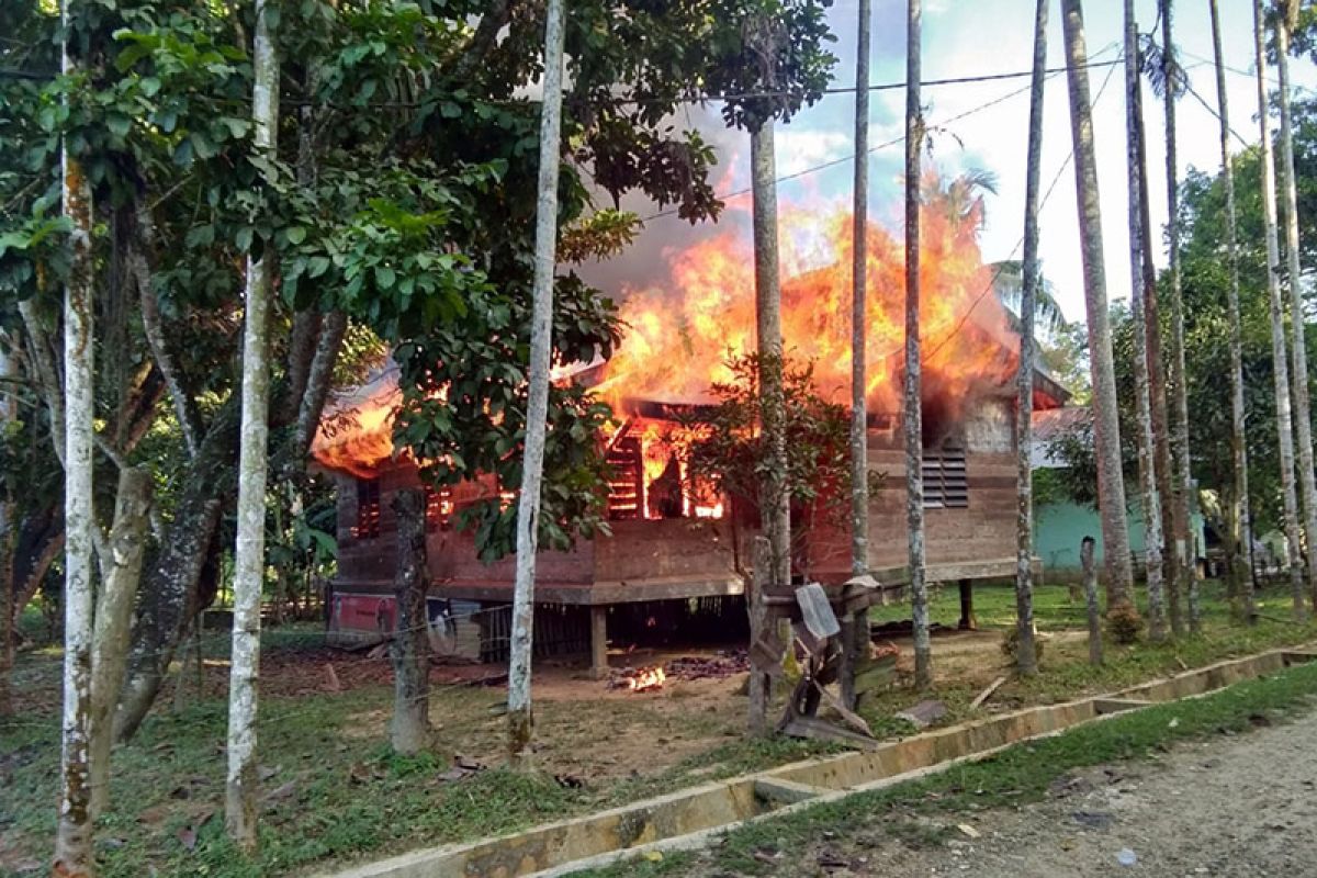Rumah petani di Aceh Tamiang ludes terbakar