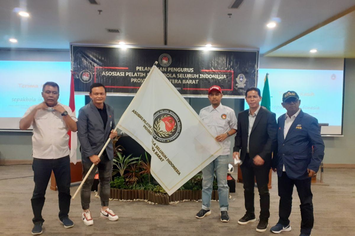 Nilmaizar dilantik jadi Ketua APSSI Sumatera Barat