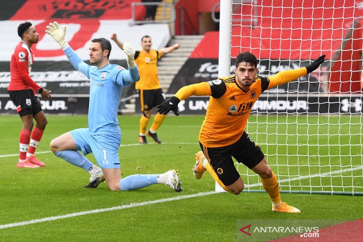 Wolverhampton balikkan keadaan demi perburuk kekalahan beruntun Southampton