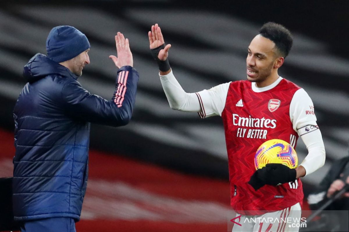 Arteta tak mau buru-buru mainkan lagi Aubameyang