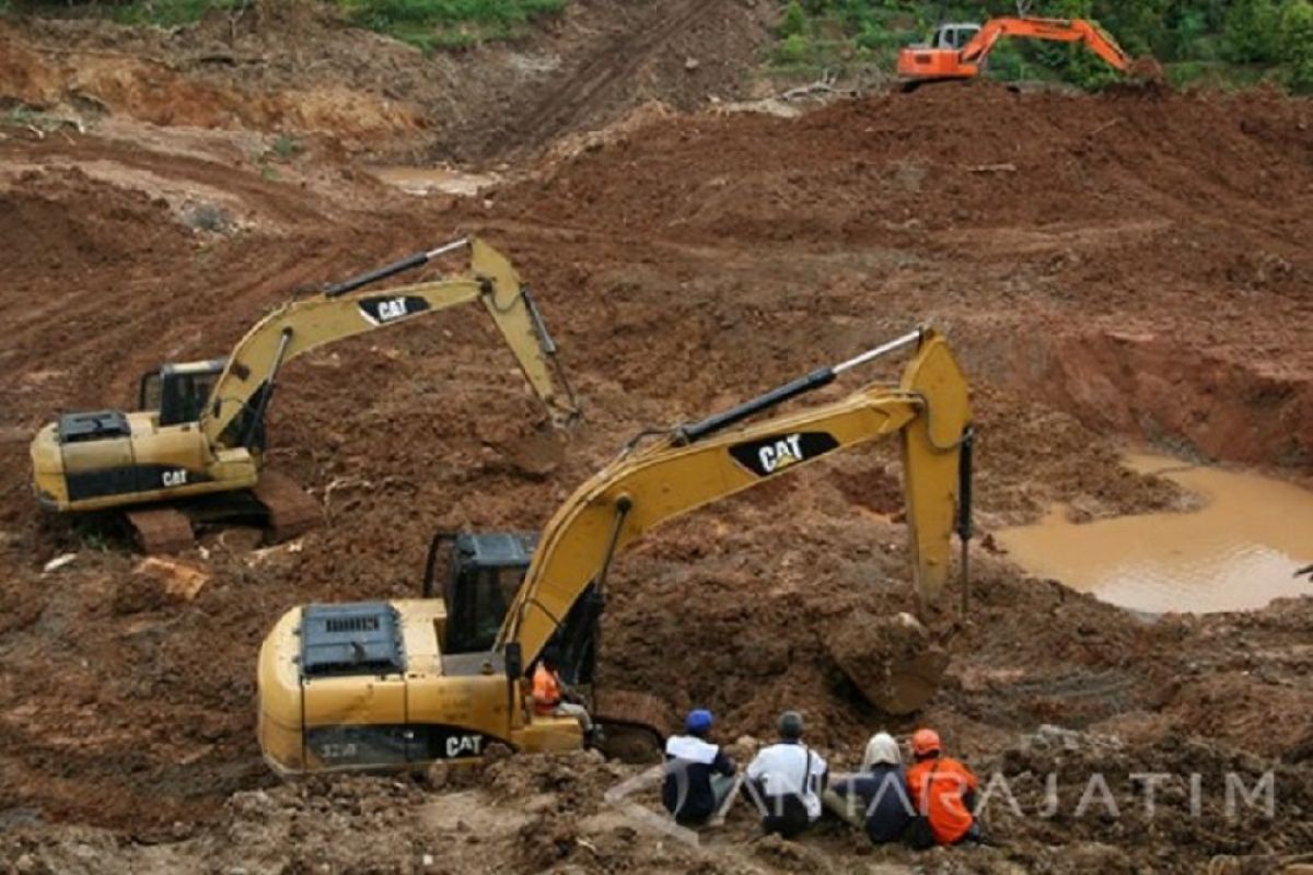 Dua warga Ngetos-Nganjuk ditemukan meninggal, korban tanah longsor