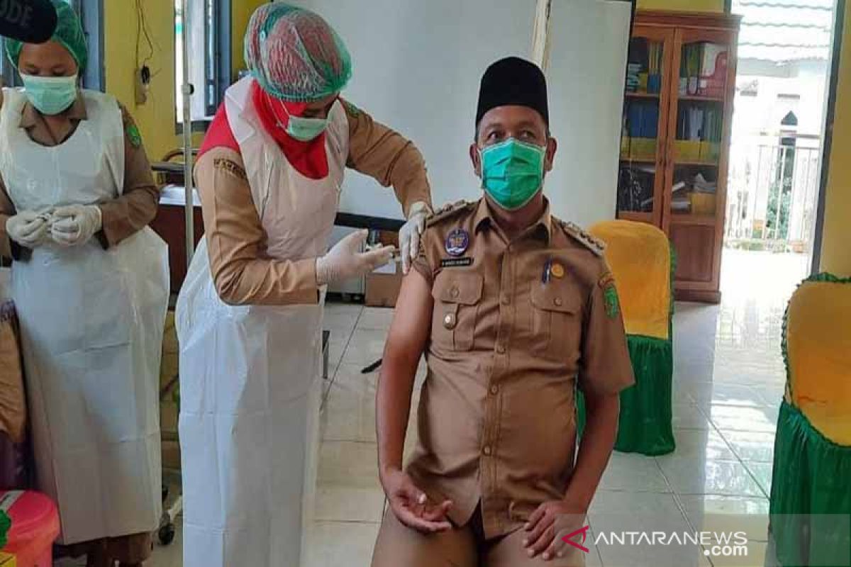 Kondisi tubuh sehat, Bupati Sukamara ikut vaksinasi COVID-19 tahap dua