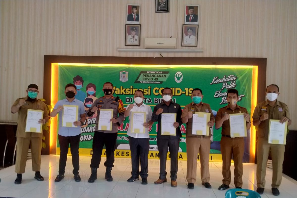 Kapolres Binjai di vaksinasi COVID-19