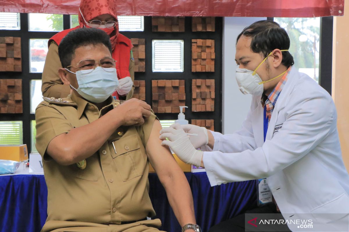 Wali Kota Tangerang pastikan vaksinasi tak akan timbulkan gejala buruk