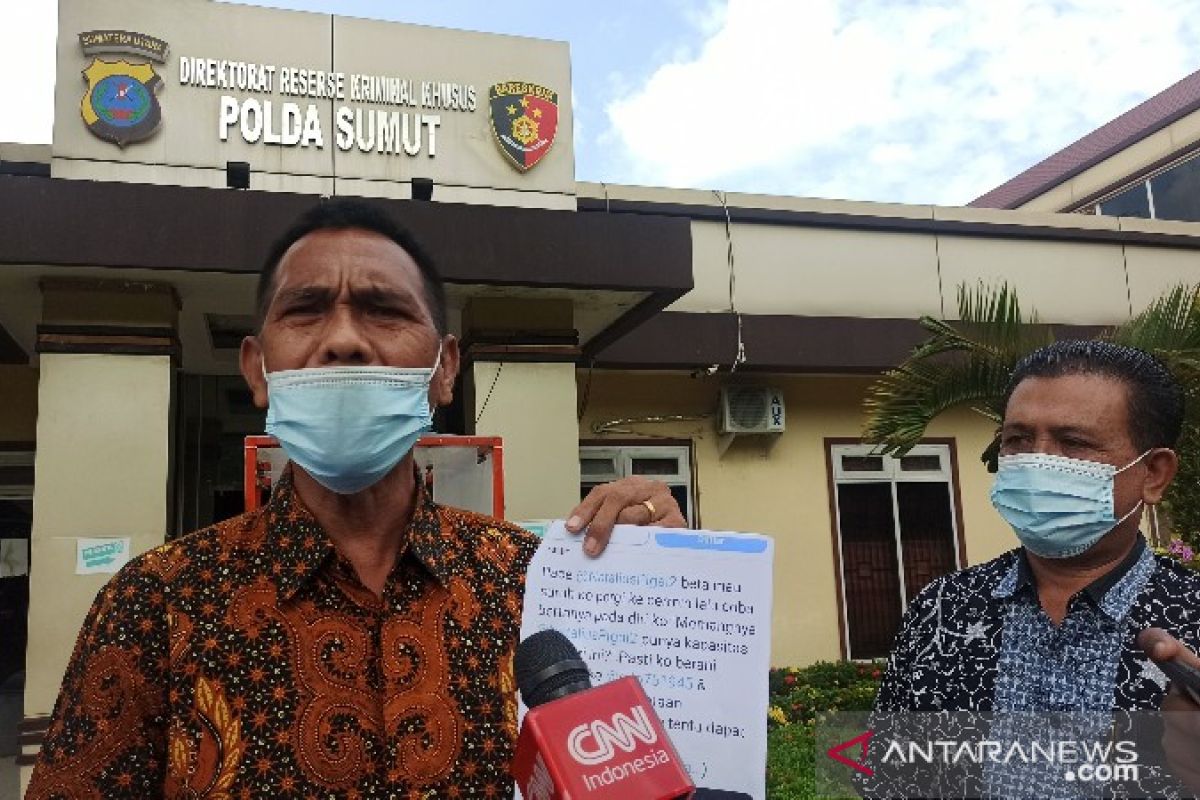 Guru besar USU Prof Yusuf Leonard Henuk hadiri panggilan polisi