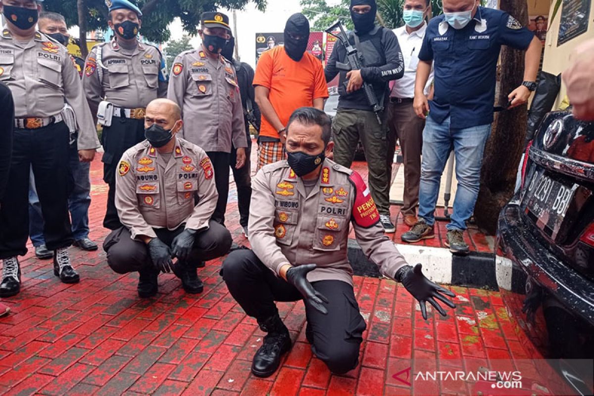 Penembakan tewaskan tiga orang di kafe Cengkareng Jakarta Barat