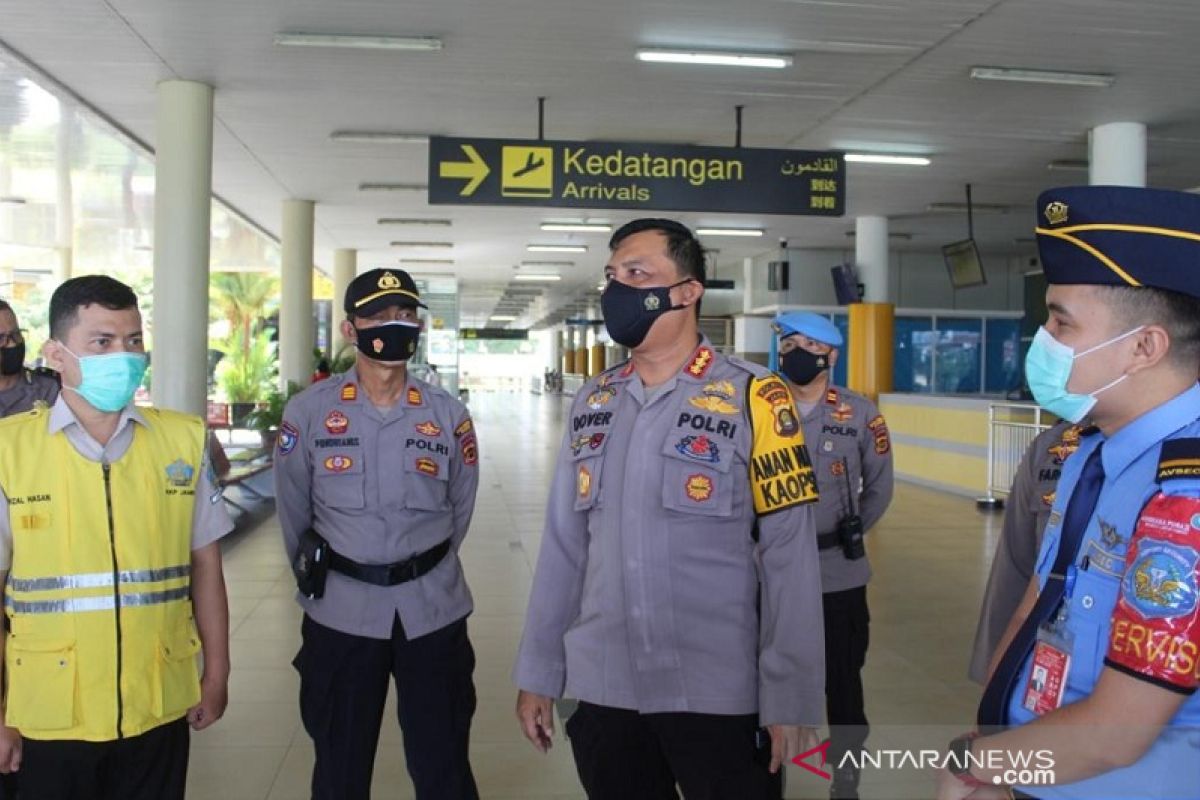 Kapolresta Jambi imbau calon penumpang pesawat tak diantar ramai-ramai