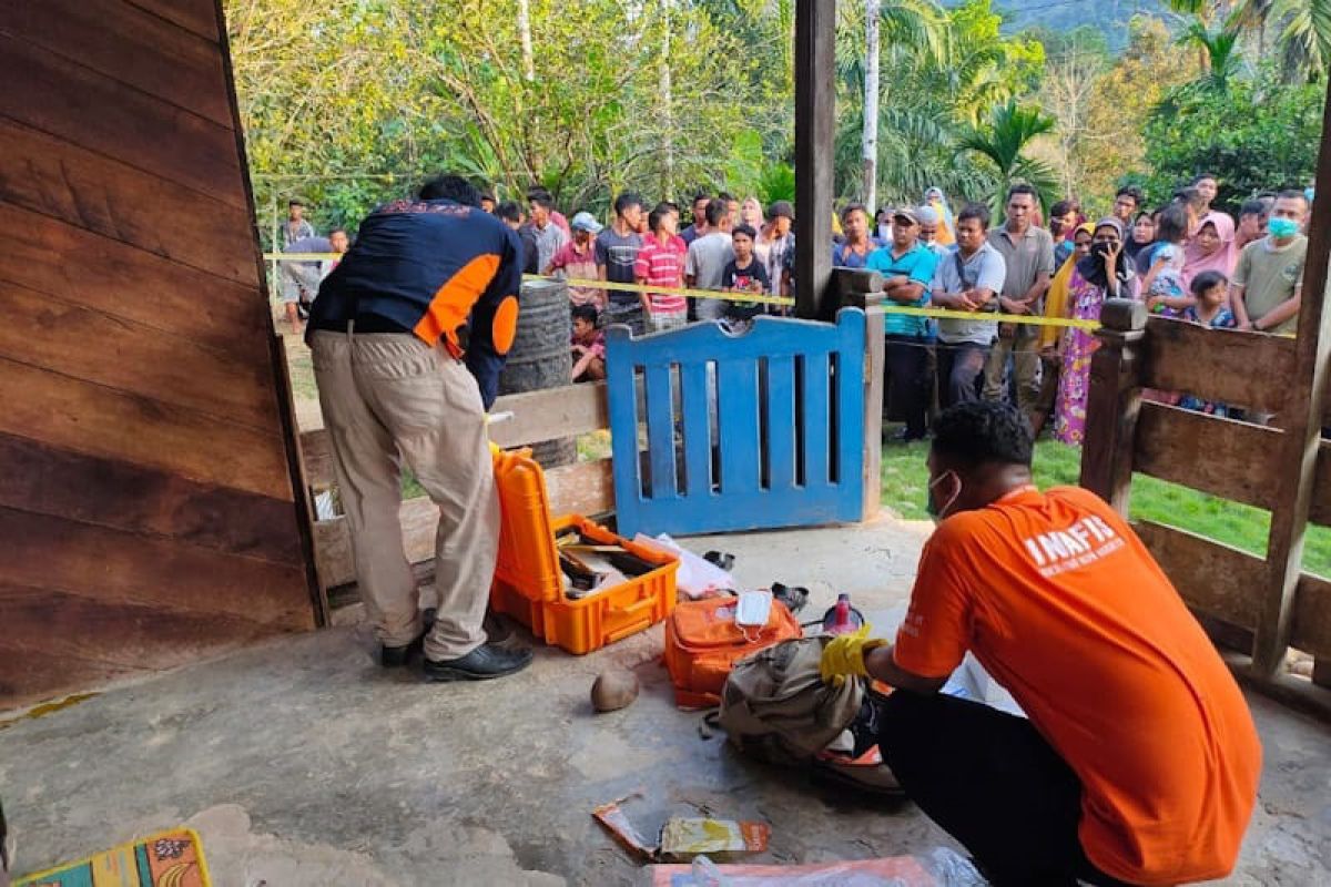Mayat ibu dan anak yang tewas mengenaskan di Aceh Timur diotopsi ke Medan