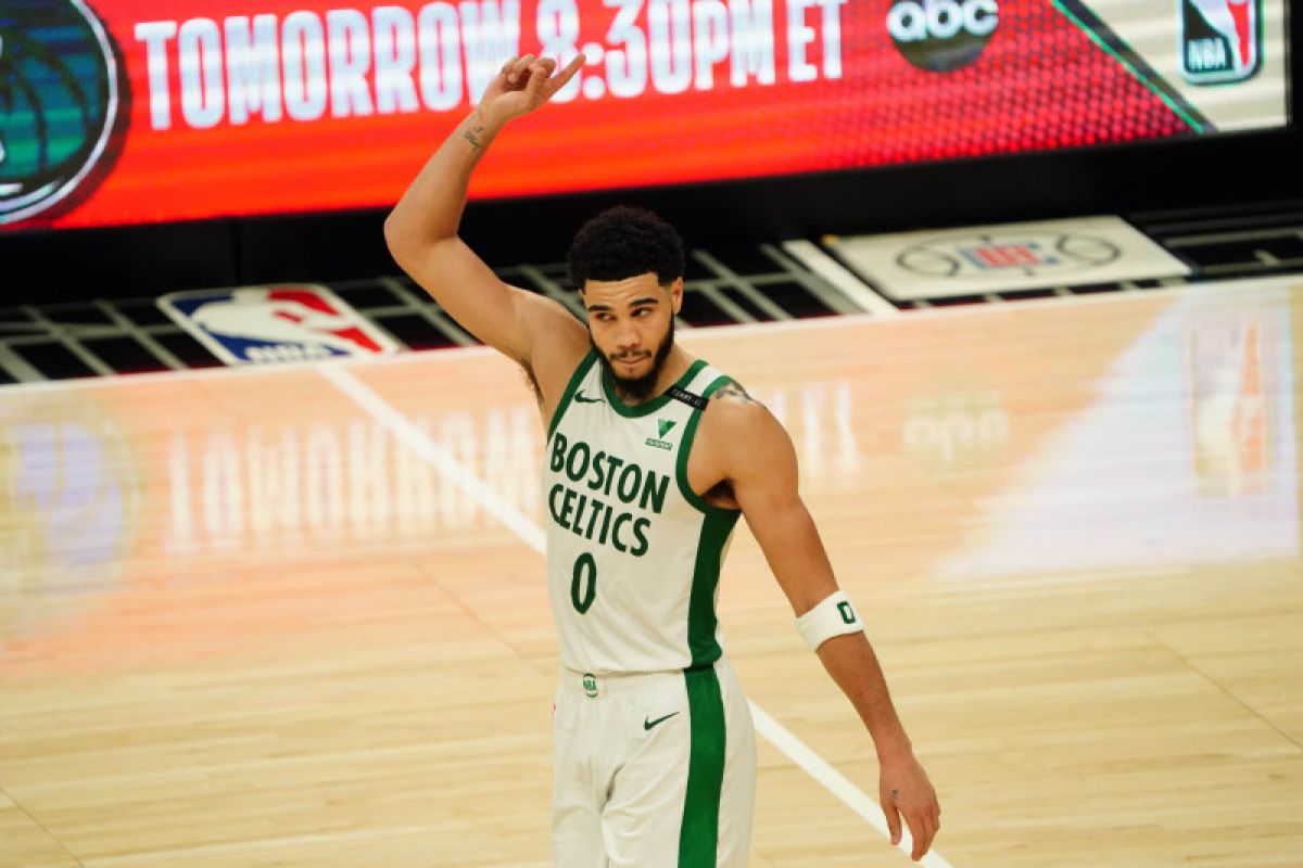 Jayson Tatum masih merasakan efek COVID-19