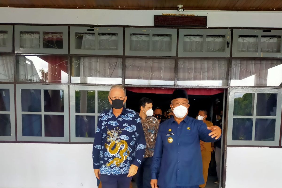 Wapres GMNC harapkan kapal latih Sebastian Delcano berlabuh di Tidore