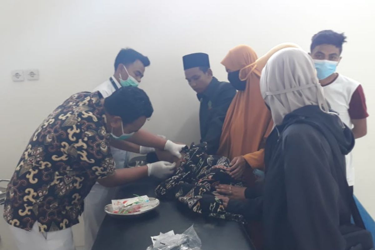 Nyawa seorang bocah 10 tahun nyaris melayang karena digigit anjing liar