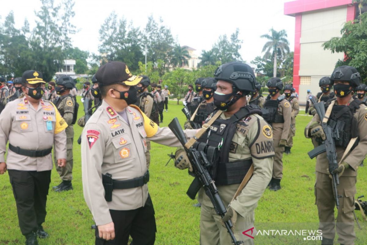 Polda NTT kirim 100 personel ke Papua bantu atasi KKB