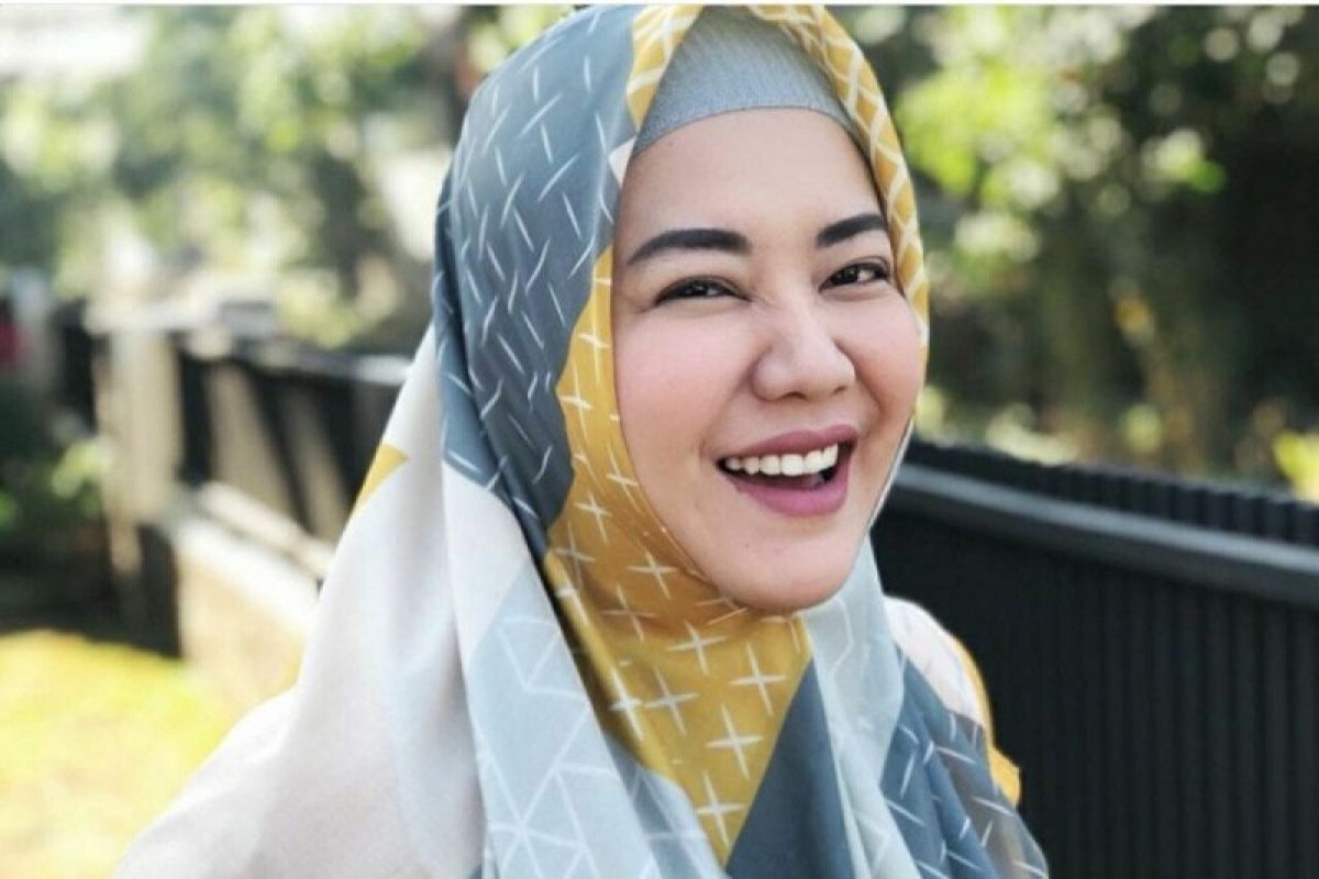 Unggahan Instagram Youtuber Risa Saraswati soal banjir bikin warganet penasaran