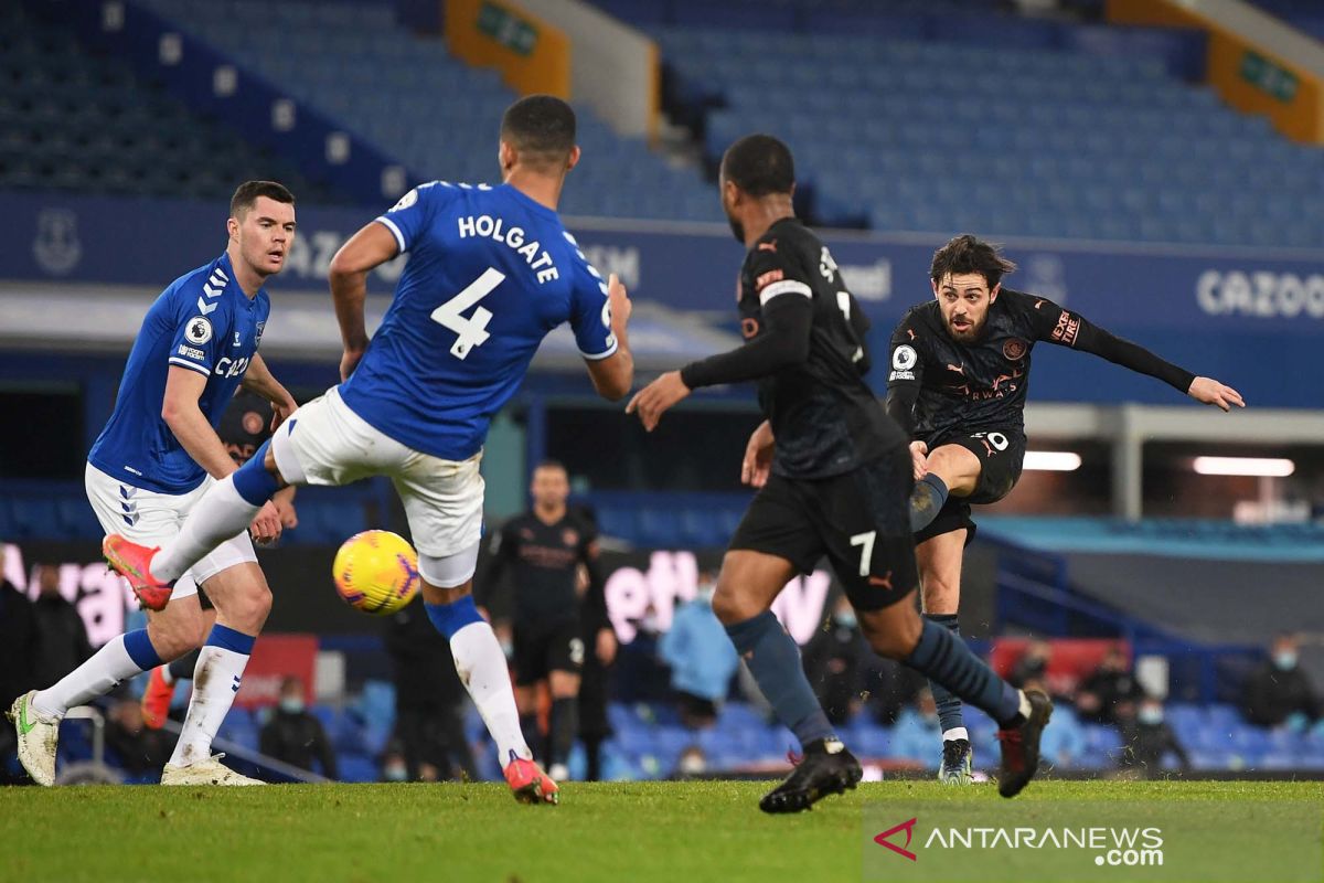 Manchester City taklukkan Everton dengan skor 3-1