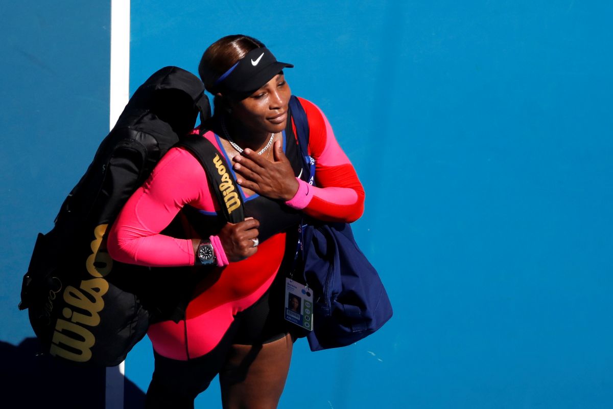 Serena Williams menangis, persingkat jumpa pers