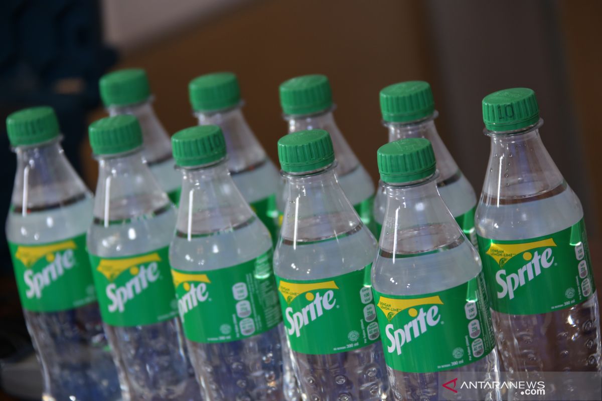 Sprite dengan botol jernih, diklaim ramah lingkungan