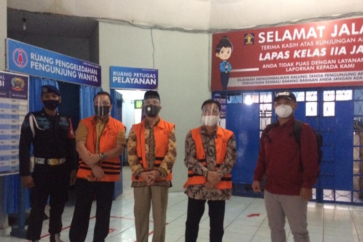 KPK pindahkan tahanan mantan pimpinan DPRD ke Lapas Jambi