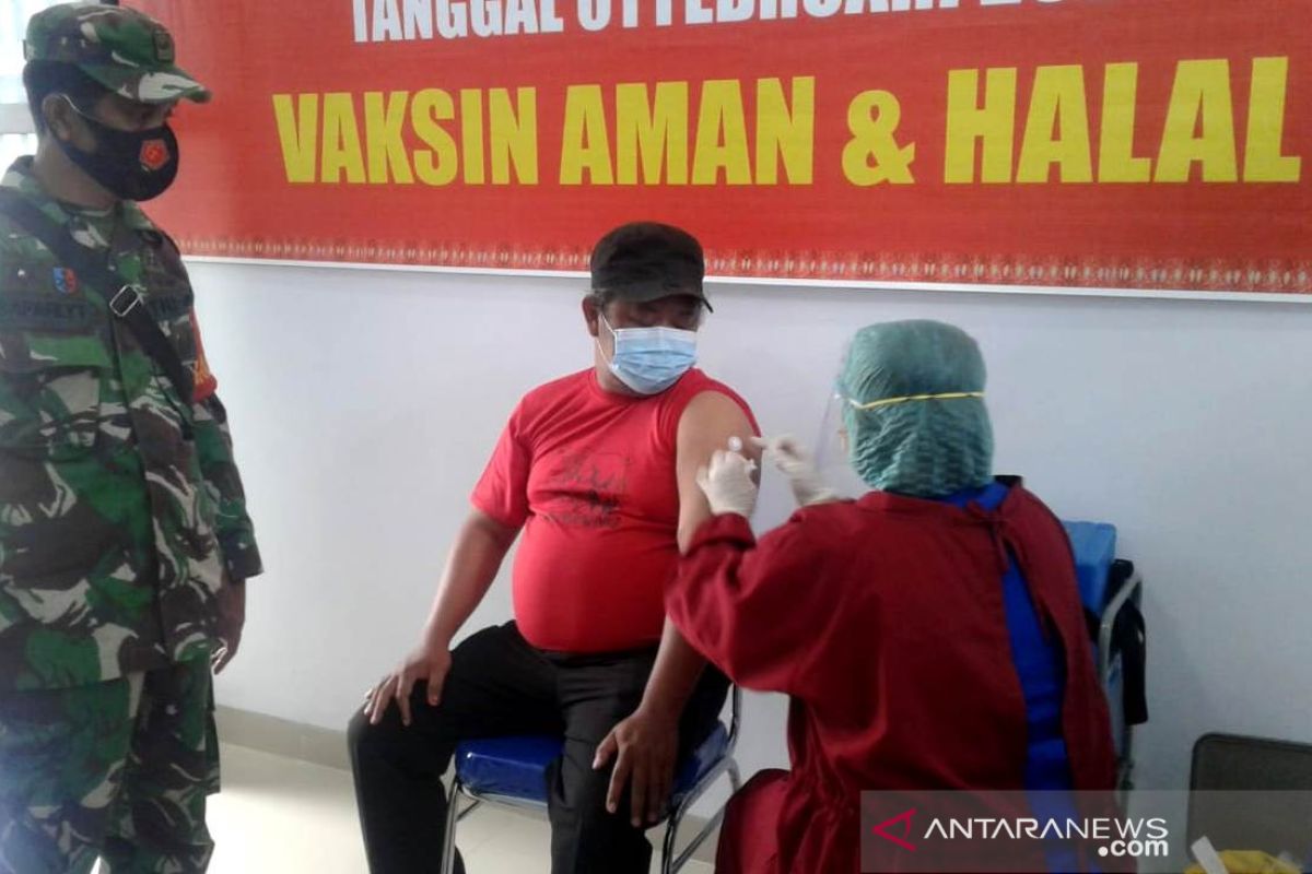 227 nakes di Rejang Lebong lakukan vaksinasi kedua
