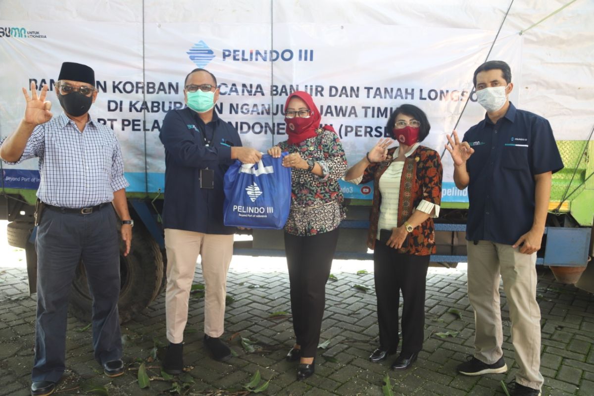 Pelindo III kirim seribu paket sembako ke korban longsor Nganjuk