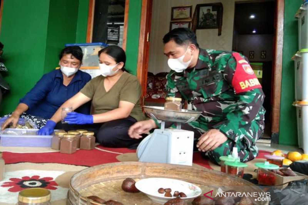 Permintaan ramuan herbal serbuk biji salak Boyolali meningkat