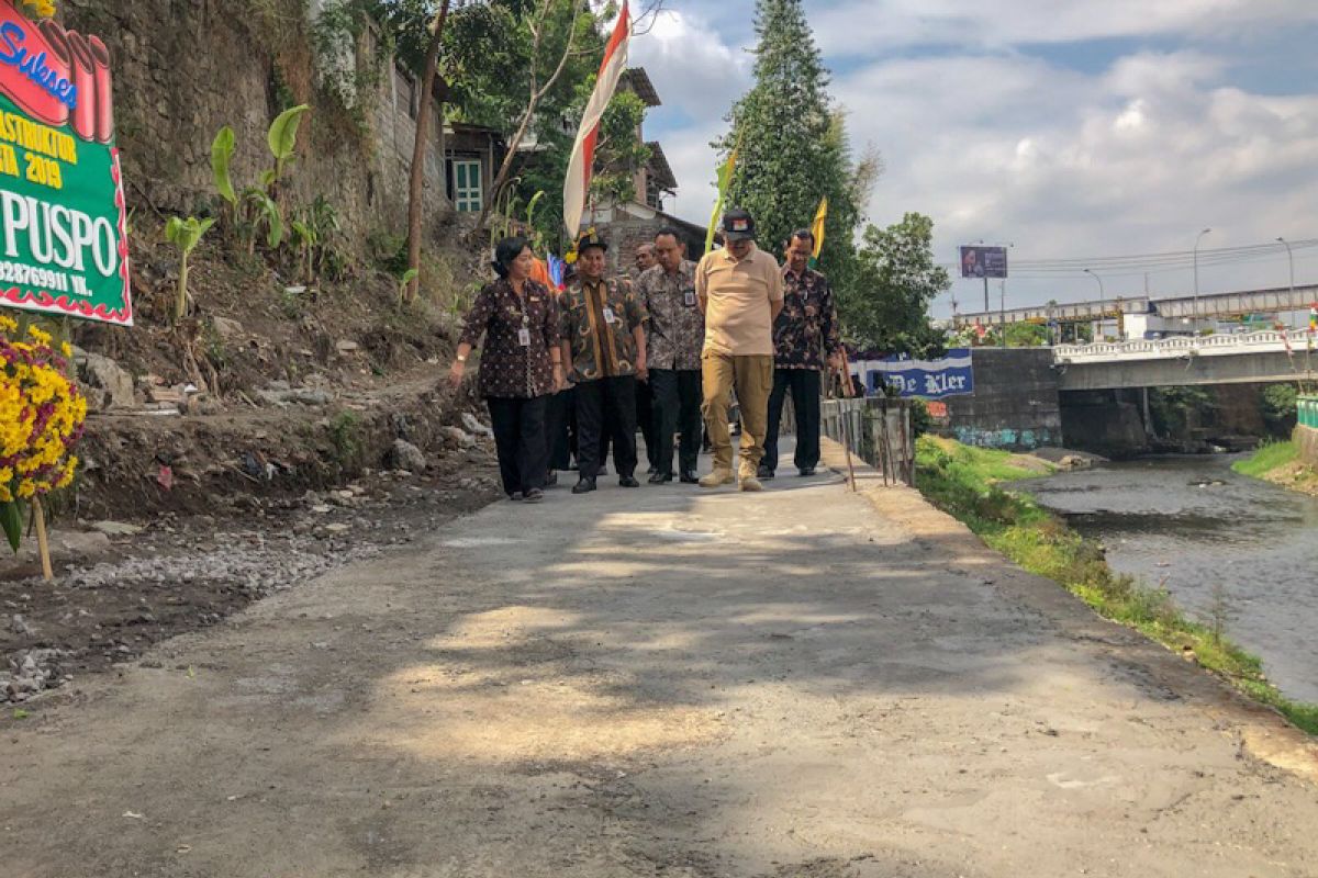 Program padat karya Kota Yogyakarta 2021 bangun jalan lingkungan