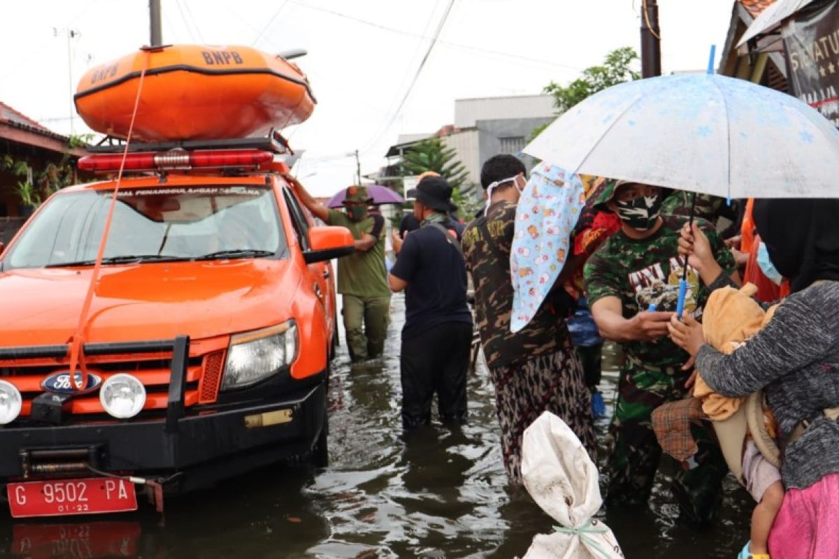 17 kelurahan di Kota Pekalongan  terendam banjir