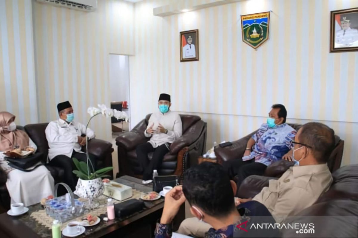 Komisi II DPRD Sumbar memuji RPH Padang Panjang