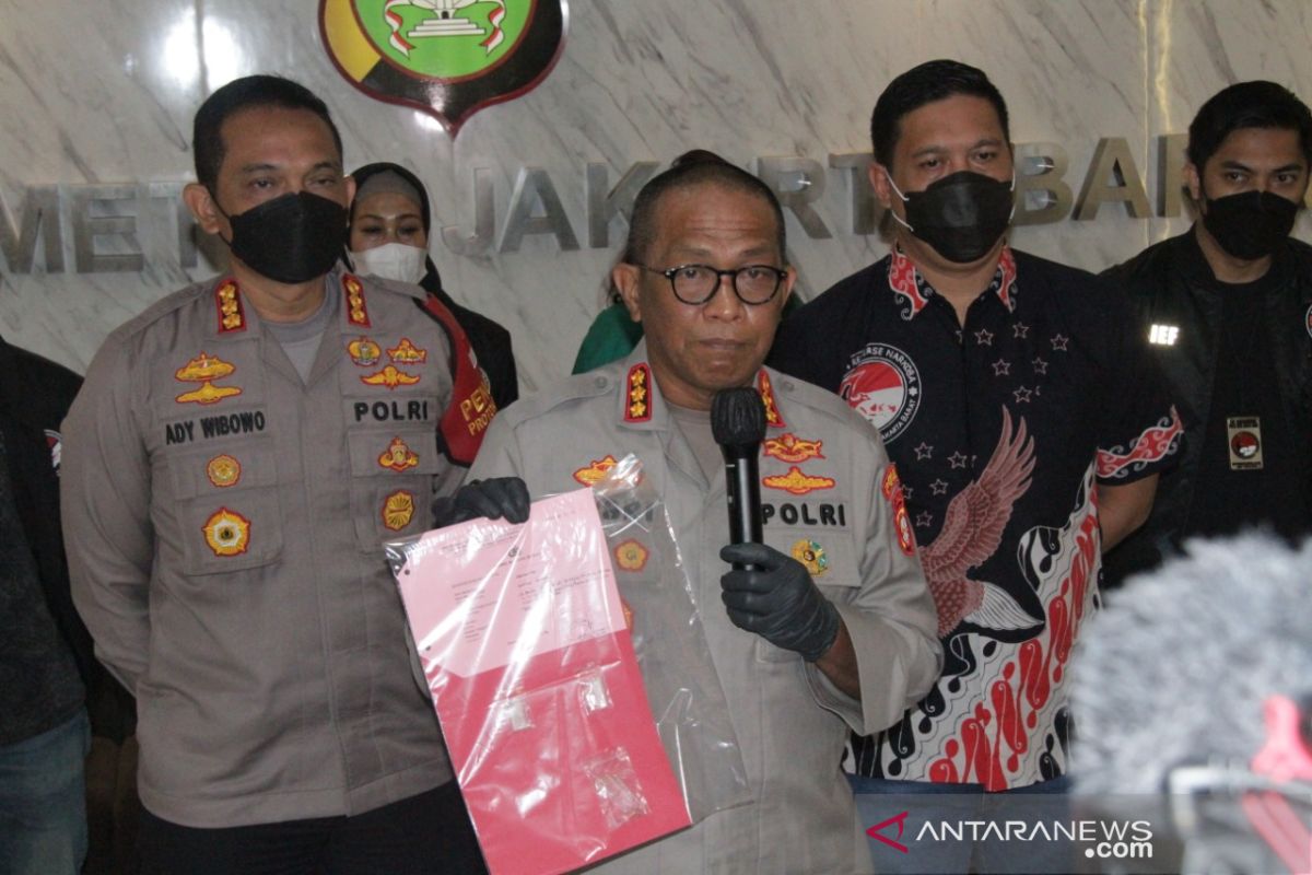 Polisi temukan dua klip sabu 0,39 gram di lemari Jennifer Jill