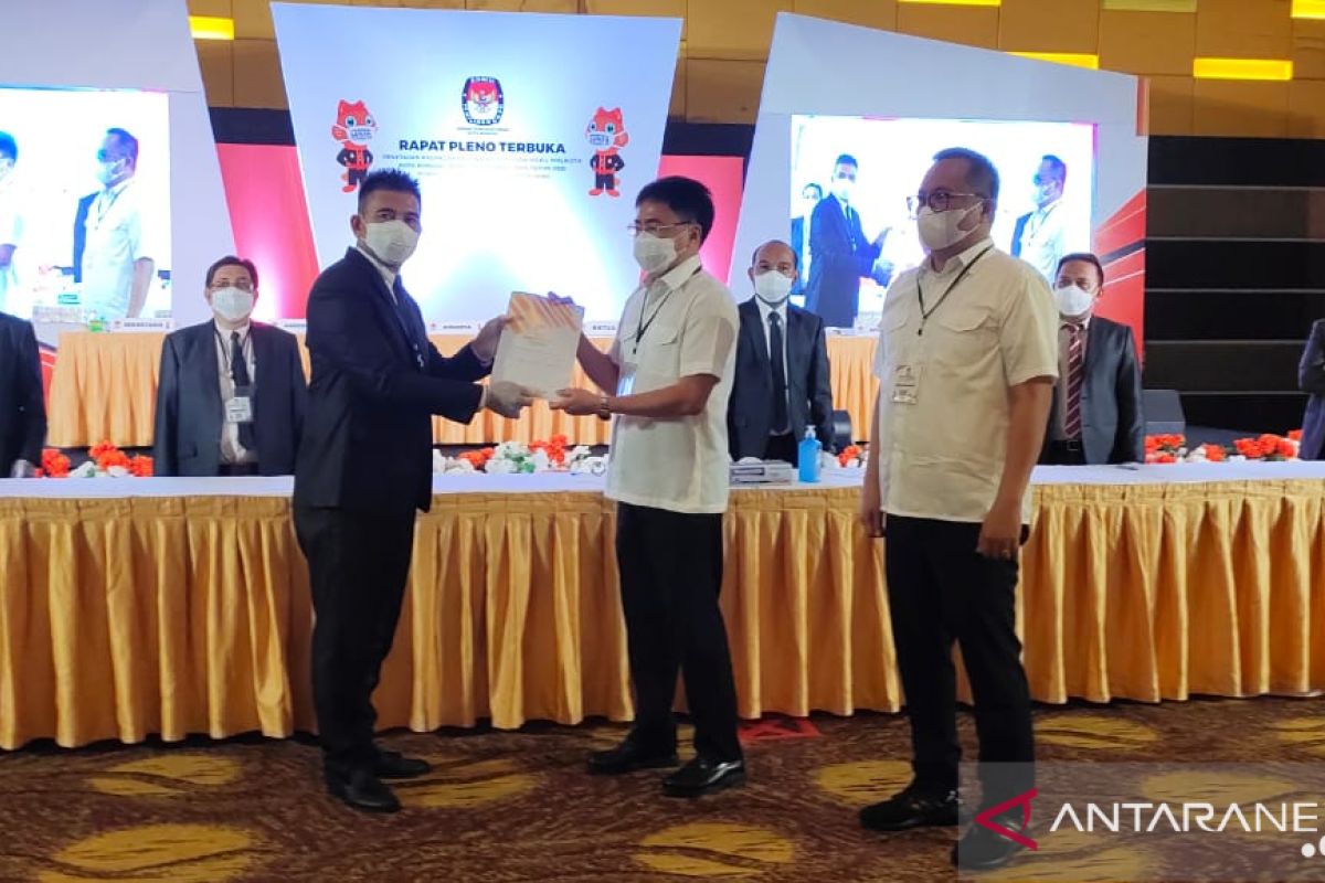 KPU Manado Tetapkan dan Sahkan Andrei Angouw-dr.Richard Sualang Wali Kota-Wakil Wali Kota Terpilih