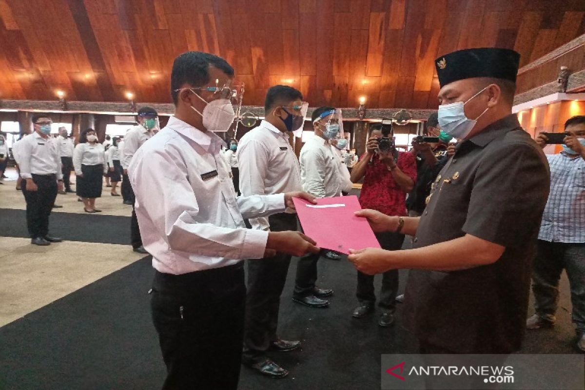 275 CPNS hingga P3K Taput terima SK, Bupati Nikson: Penantian yang lama