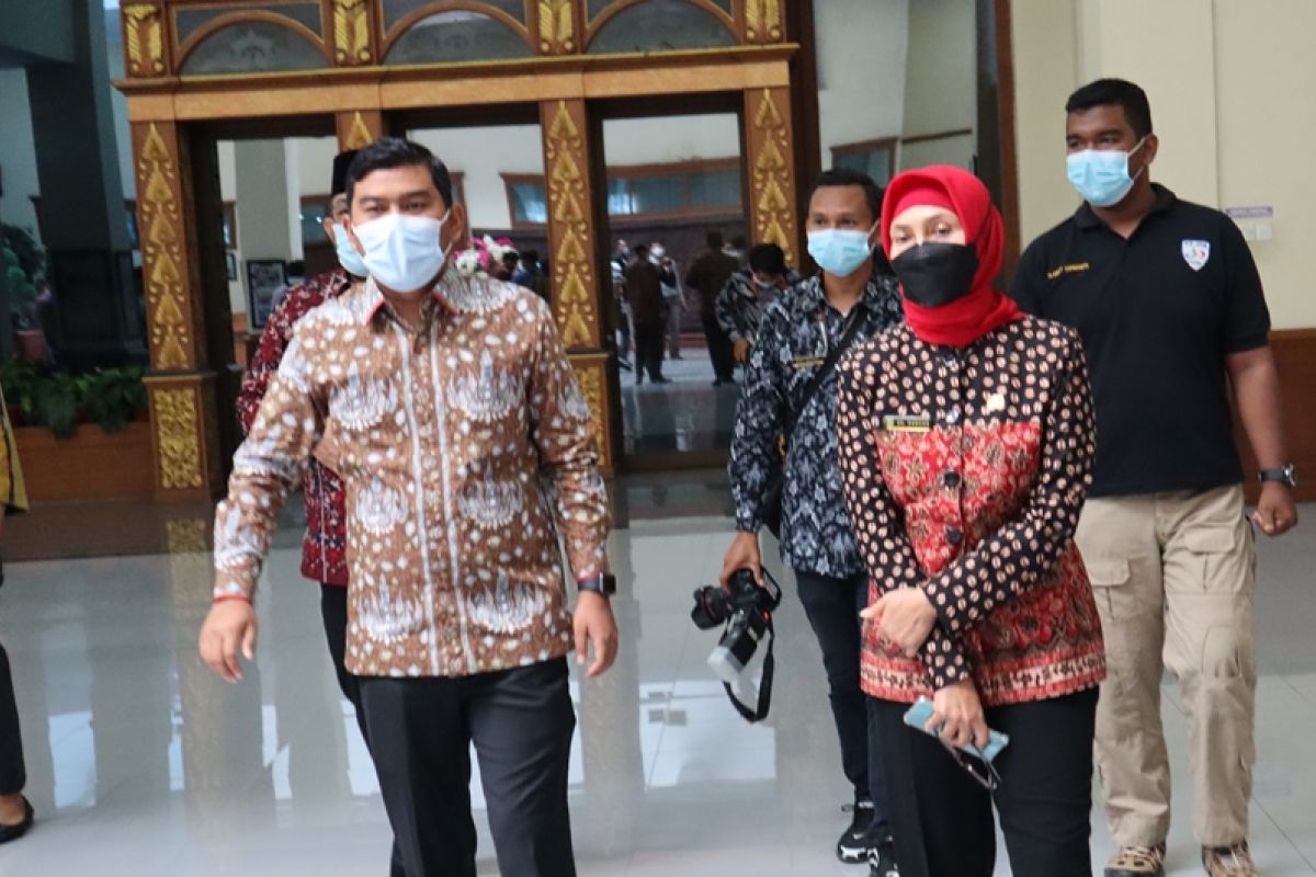 Sowan ke DPRD, Rocky Candra sambut kunjungan Penjabat Gubernur Jambi