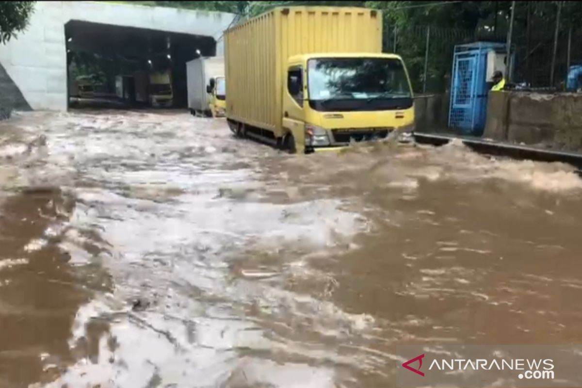 BPBD sebut  21 wilayah Jakarta berpotensi banjir imbas hujan deras