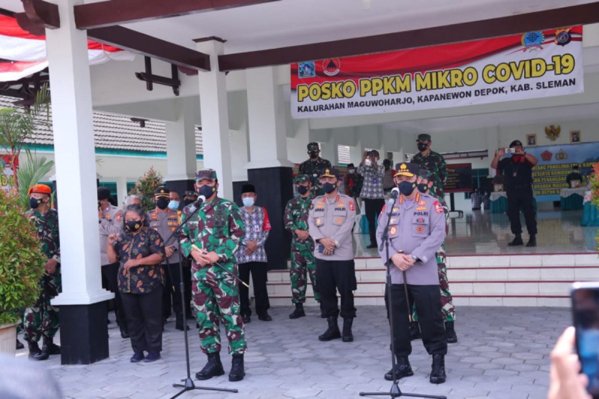 Military, police chiefs review micro-scale restrictions in Yogyakarta