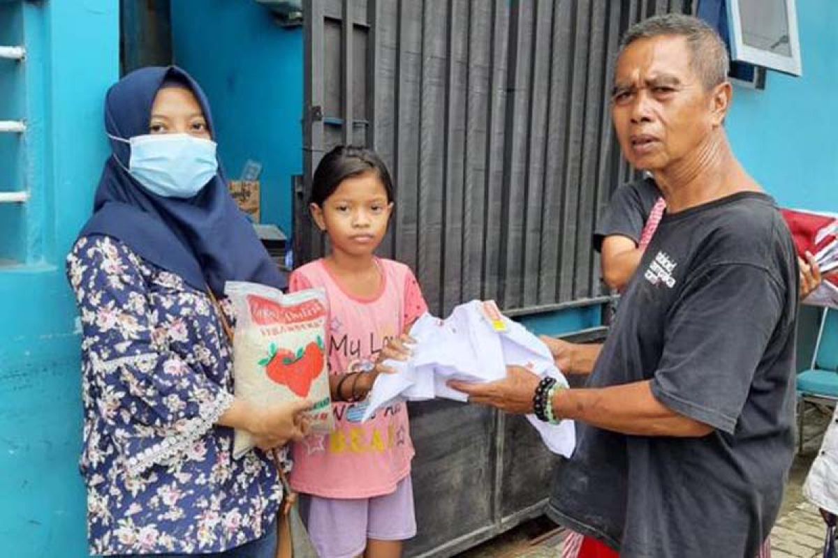 Ikateka Undip salurkan bantuan kepada korban banjir Semarang