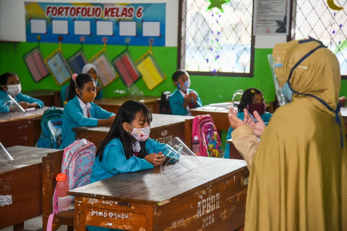 Sebanyak 1.150 SD/SMP di Banyuwangi melaksanakan pembelajaran tatap muka