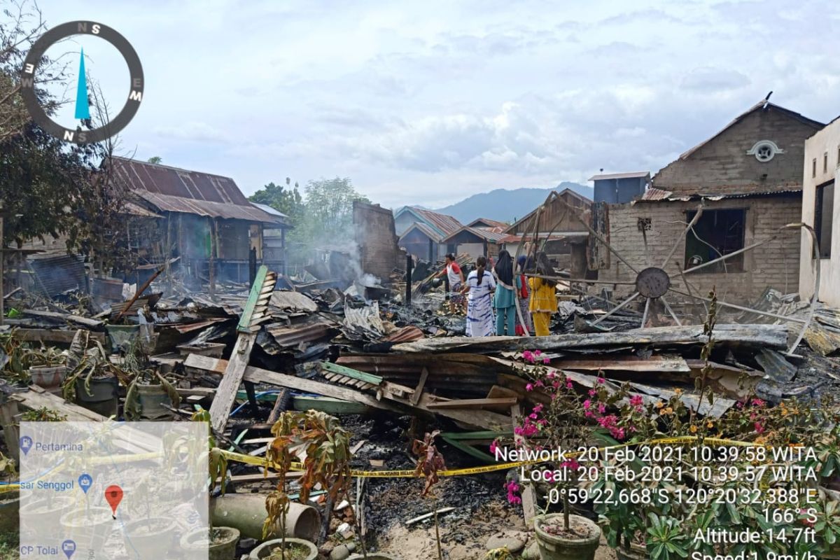 Kebakaran di Parigi Moutong hanguskan enam rumah warga