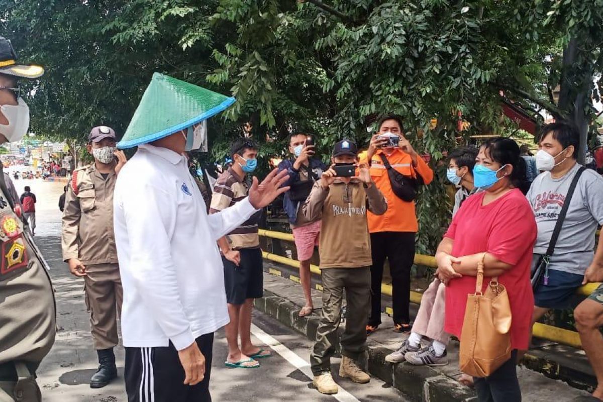 Dinkes Banten siagakan posko kesehatan tangani korban banjir Tangerang