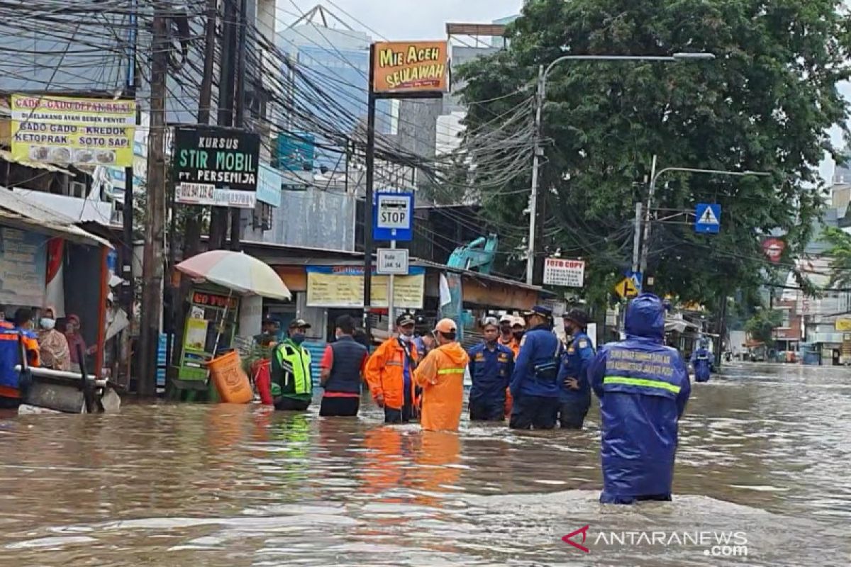 Banjir di Benhil capai 70 cm hingga semeter