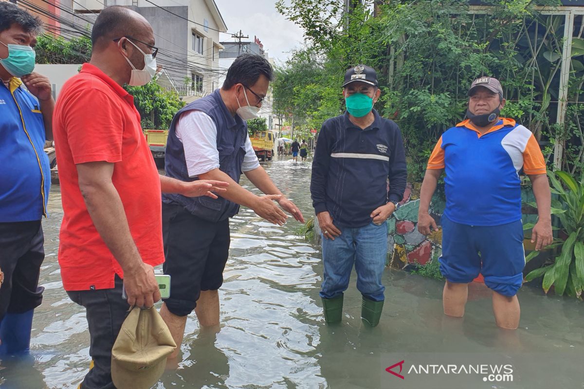 Jakarta Pusat targetkan banjir Pasar Baru surut kurang dari 6 jam