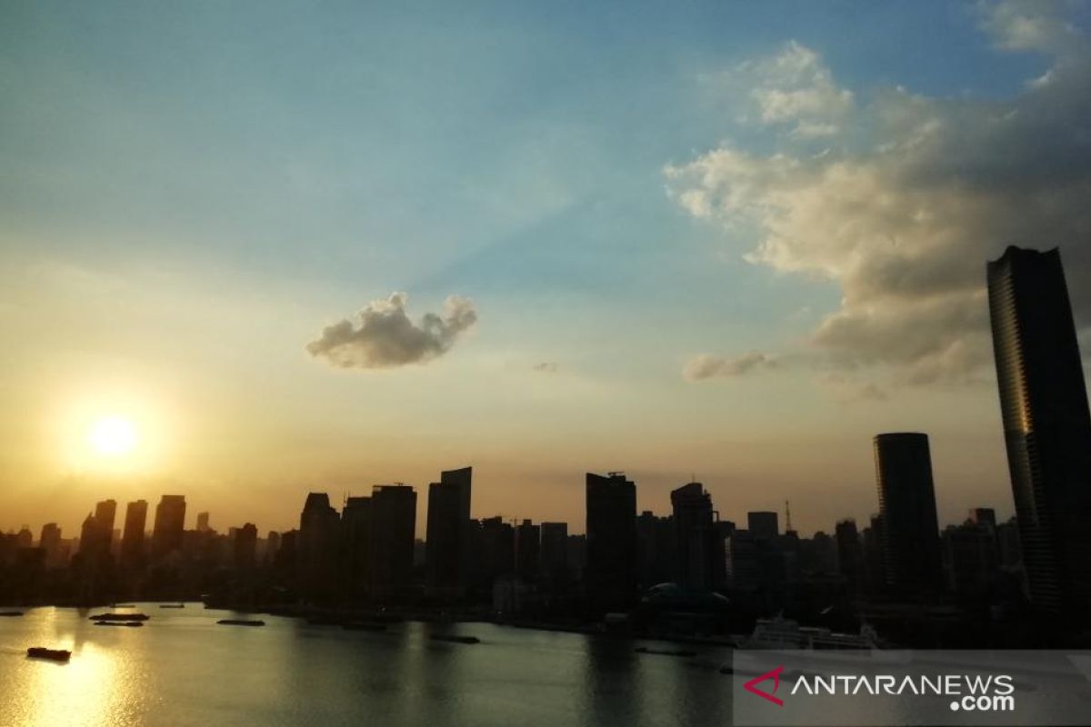 Shanghai menerapkan digitalisasi jejak pengguna pesawat internasional