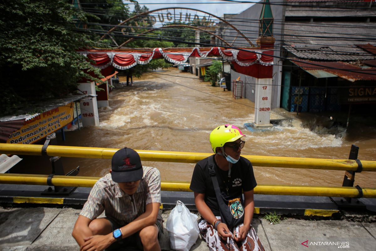 Bantuan untuk warga terdampak banjir mulai didistribusikan