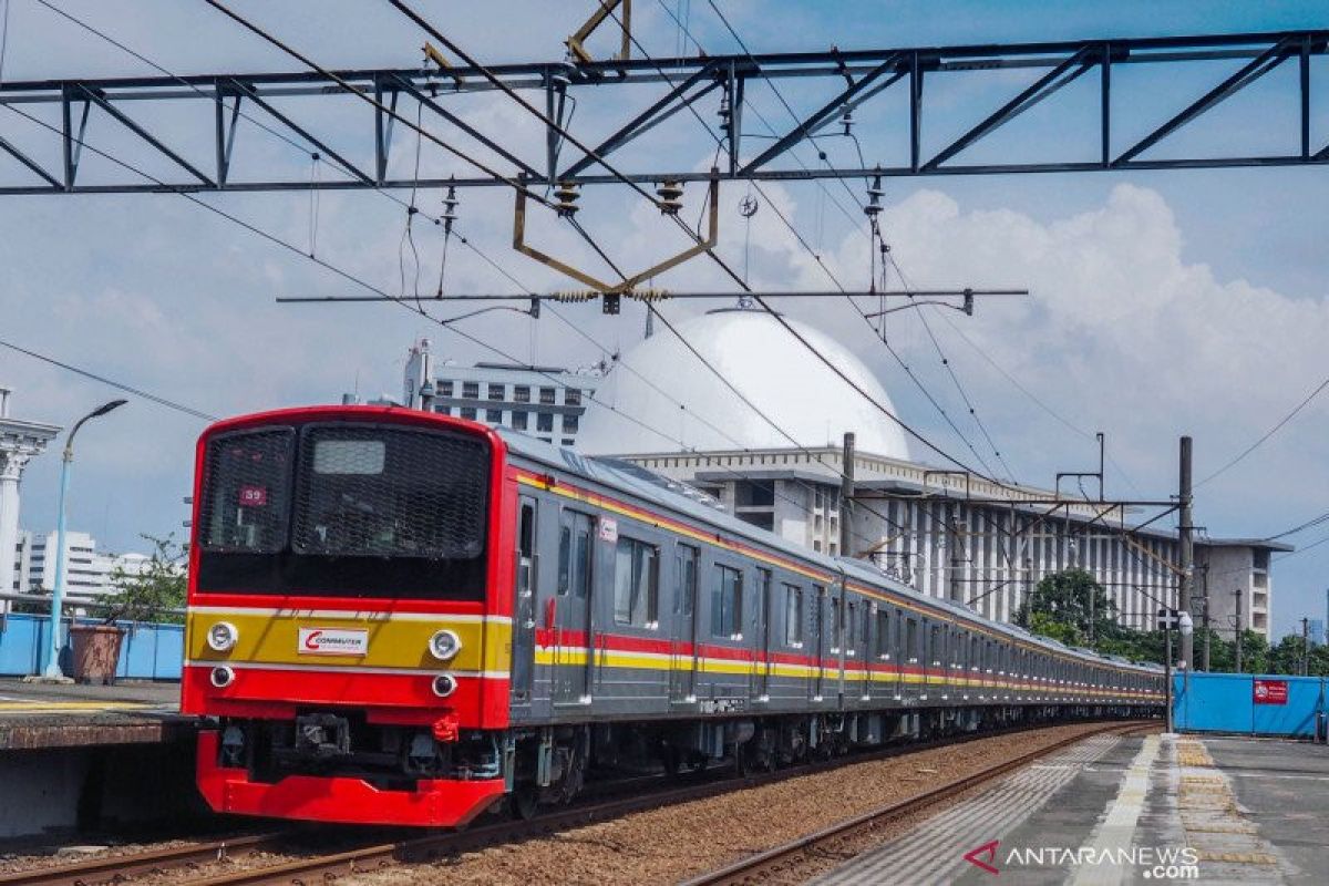 Genangan surut, jalur kereta Pondok Ranji-Kebayoran normal