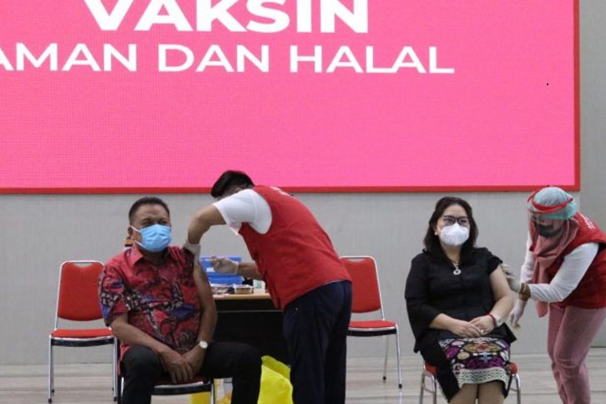 Cakupan vaksinasi pertama COVID-19 di Sulut capai 97,58 persen