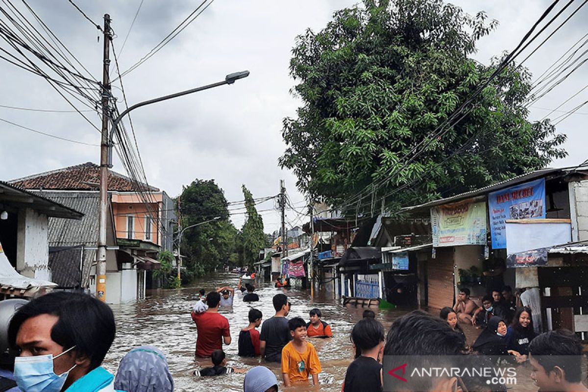 Banjir di wilayah Jakarta Selatan tersisa di dua lokasi