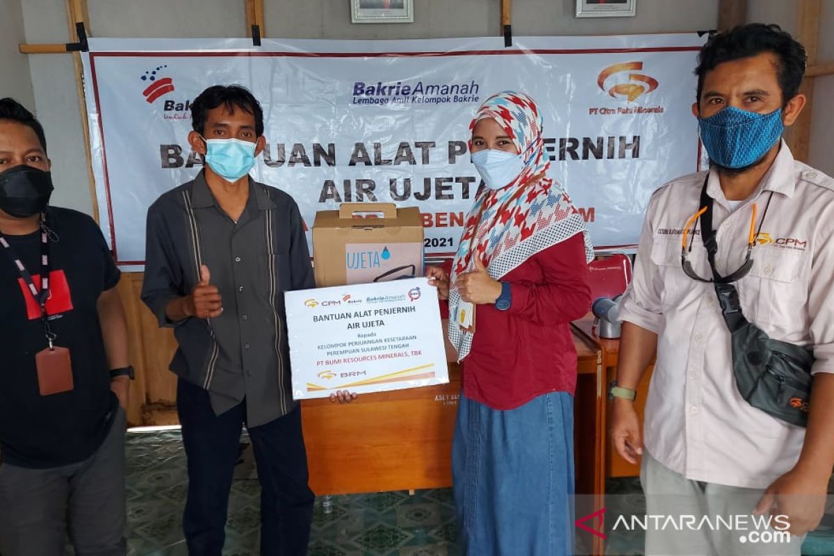 Perusahaan Grup Bakrie-KPKPST  bantu warga Donggala alat pemurni air
