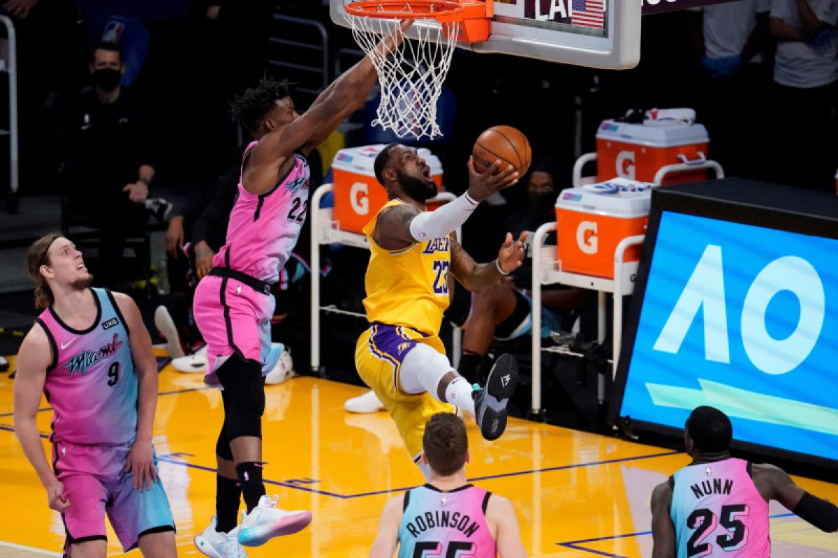Kendrick Nunn dan Jimmy Butler pimpin Heat atasi Lakers
