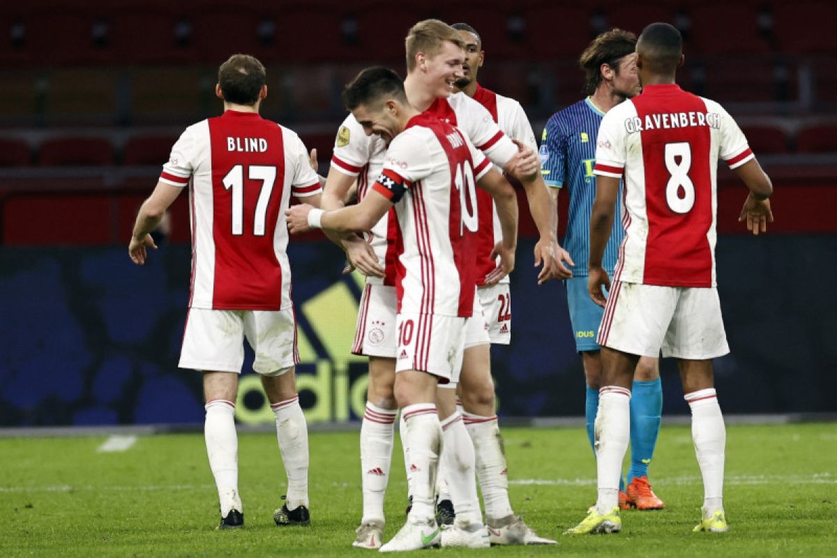 Ajax ukir kemenangan beruntun ketujuh usai kalahkan Sparta 4-2